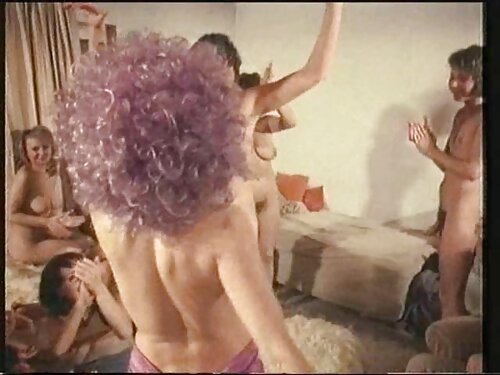 Morena caliente gime ...