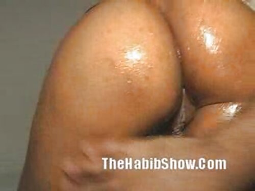 La joven xxx entre m ...