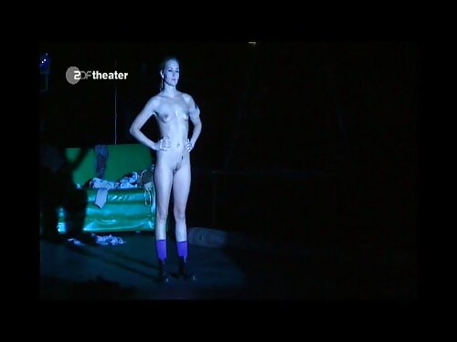 Una dama de cabello  ...