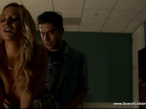 Chica gorda se corre ...