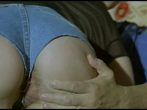 Morena de ojos azule ...