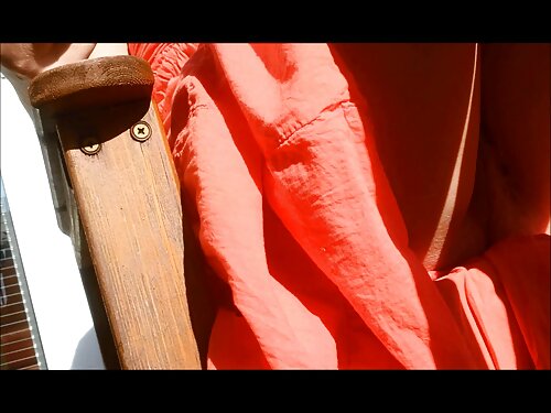 Vecino viendo chicas ...