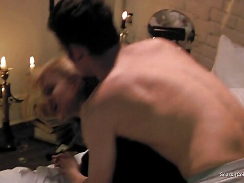 Un tipo con una poll ...