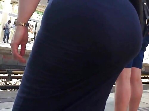 La estudiante se qui ...