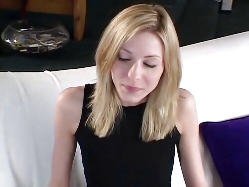 Un follando a mi mad ...