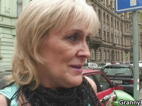 Las rubias con conso ...