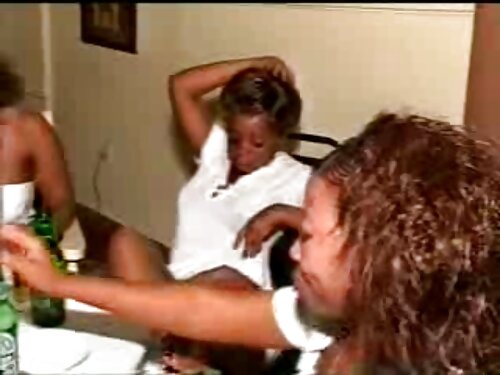 Chica cabeza rapada  ...