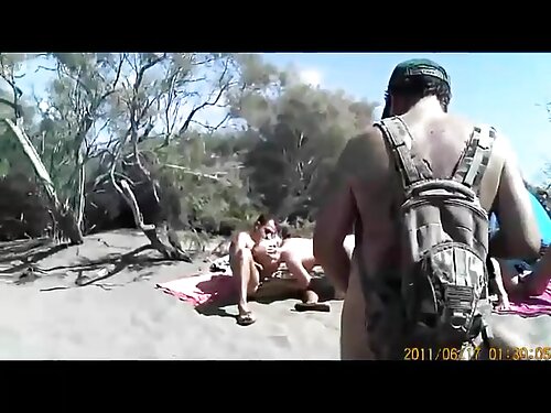 Chicas con curvas co ...