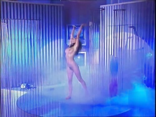 La chica se masturba ...